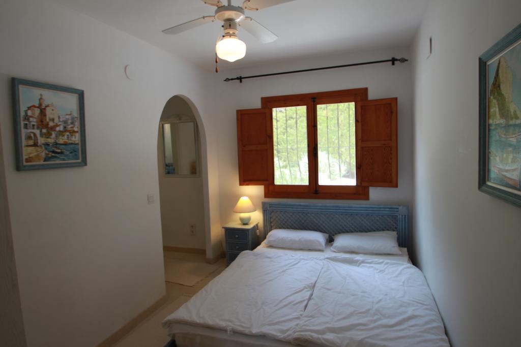 Chrisuli - Well Furnished Villa With Panoramic Views In Moraira Quarto foto